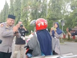 Pembagian Takjil Bersama Polri Dan Media  Bengkulu Utara