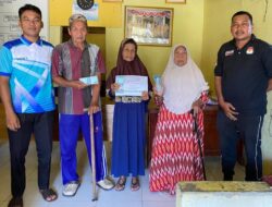 Pemerintah Desa Talang Arah Serah kan Bantuan BLT DD 24 KPM Lima Bulan 2025