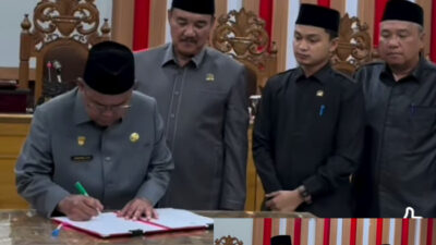 DPRD Bengkulu Utara ParipurnaTentang Raperda APBD